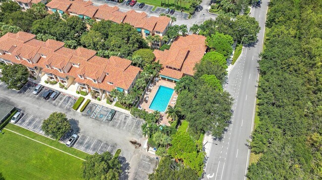 Building Photo - 136 Ashley Ct