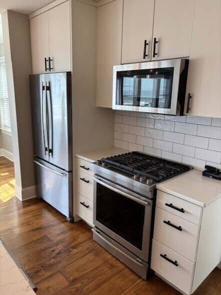 Building Photo - 176 Winthrop Shore Dr