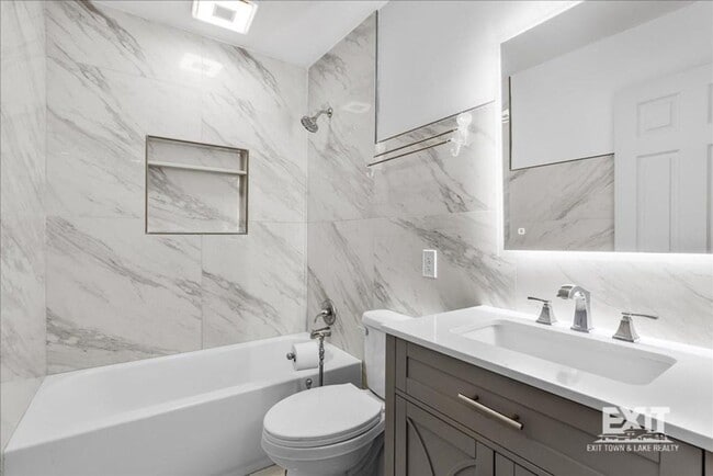 Building Photo - Welcome To This Smart 3 Bedroom, 1.5 Bath ...
