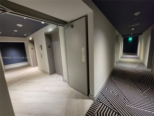 Building Photo - 45 SW 9th St