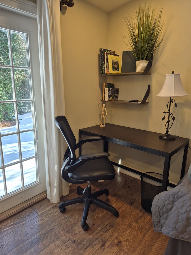 Desk w wheels, moves easily - 21 Fernlakes Dr