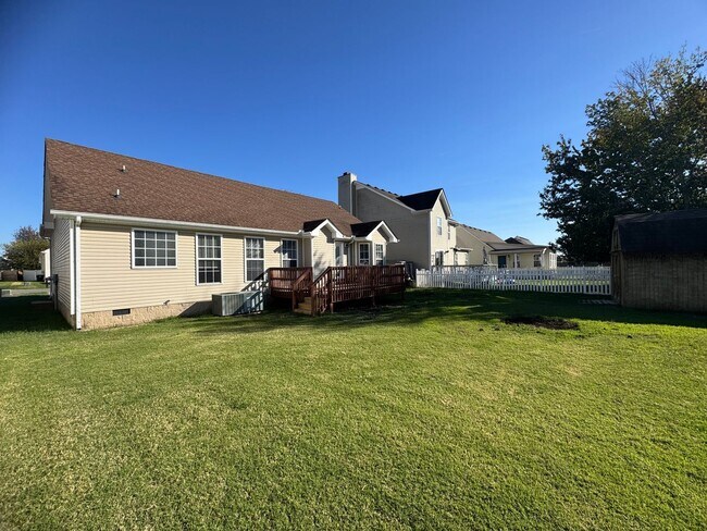 Building Photo - Beautiful Single Family Home