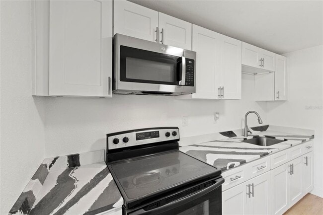 Building Photo - 8613 N 14th St