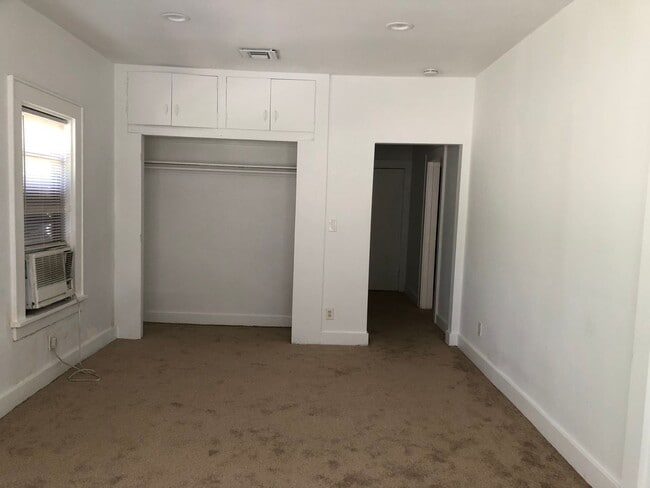 Building Photo - 212 NW 11th St