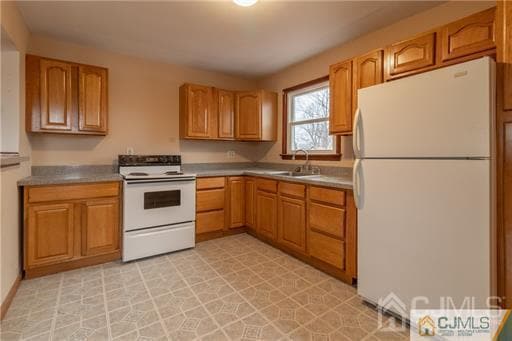 Building Photo - 346 Carteret Ave