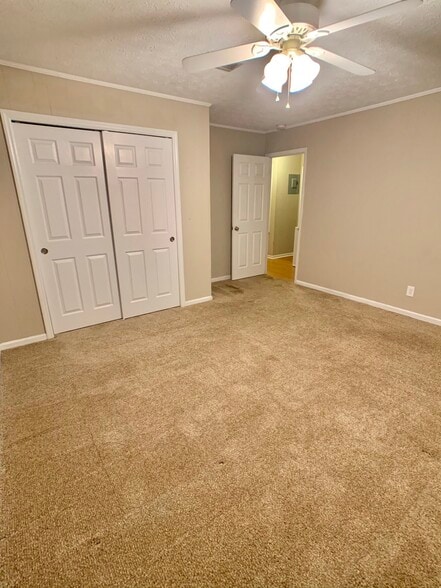 211-4 - 211 Auburn Dr