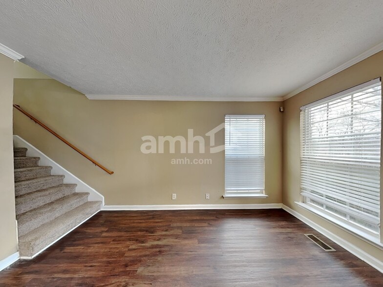 Building Photo - 5224 Ridgefalls Way