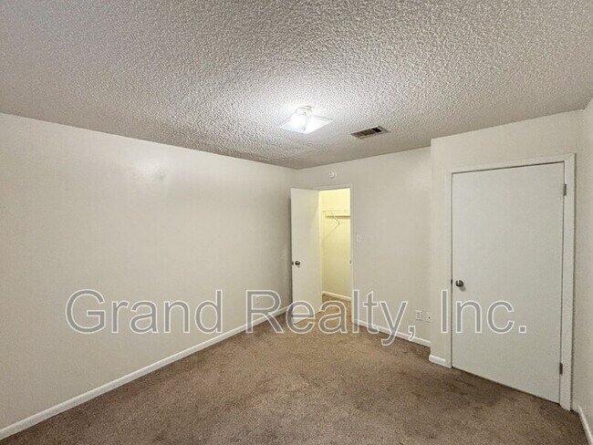 Building Photo - 6457 Maddox Rd