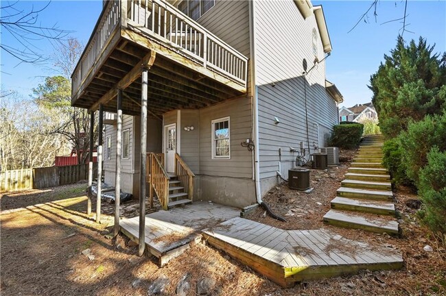 Building Photo - 137 Towne Park Dr