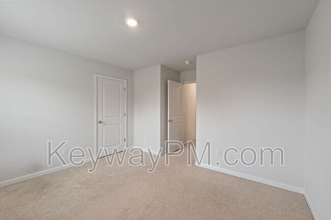 Building Photo - 1429 Deer Hollow Run