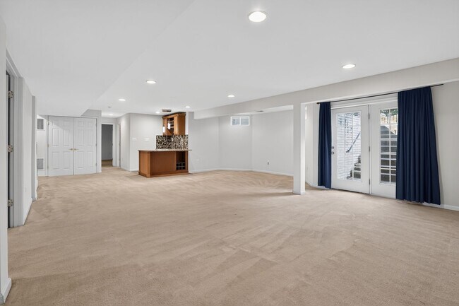 Building Photo - 44331 Apache Cir