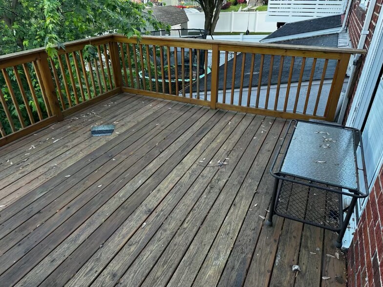 Building Photo - 5421 Highridge St