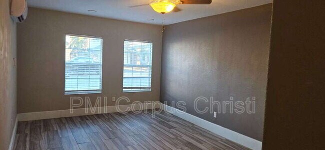 Building Photo - 7625 Stony Brook Dr