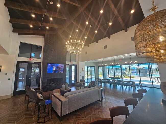 Building Photo - Beautiful new build w mountain views