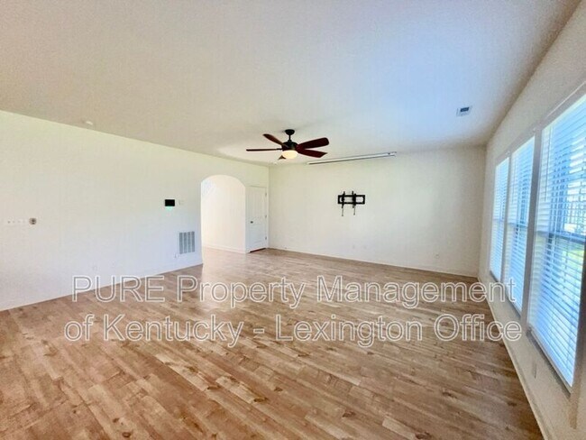 Building Photo - 138 Amen Corner Way