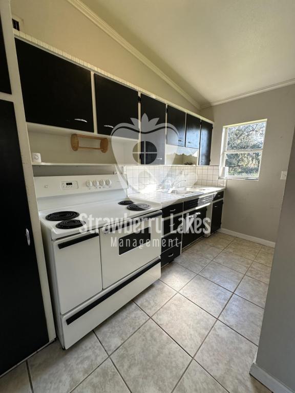 Building Photo - 2816 Dixie Rd