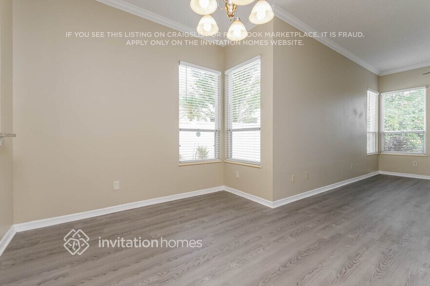 Building Photo - 14303 Mandolin Dr