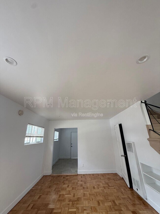Primary Photo - 14522 Gault St
