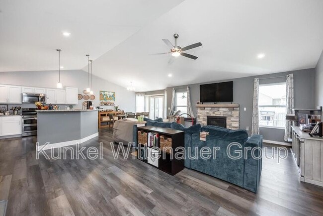 Building Photo - 2678 London Ln