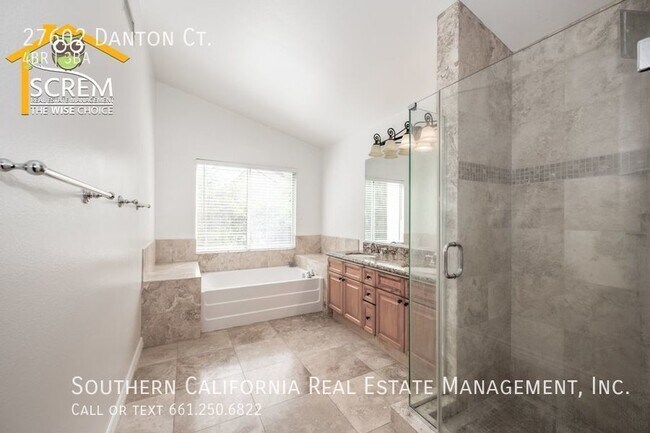 Building Photo - Four Bedroom Home with a View and a Loft i...