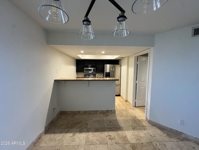 Building Photo - 3235 E Camelback Rd