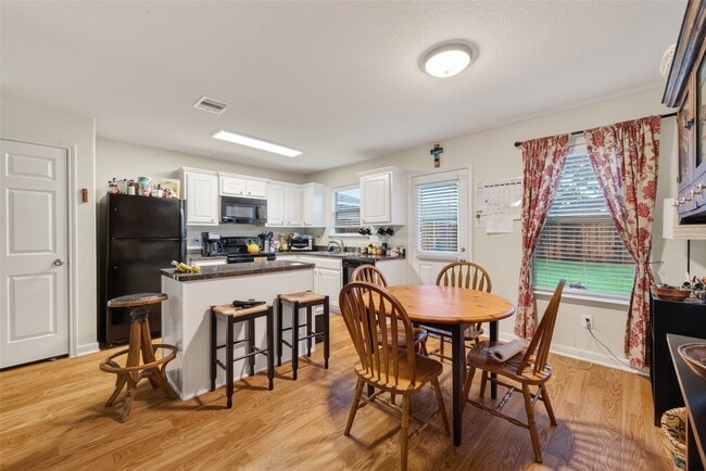 Building Photo - 4611 Snowdrop Ct