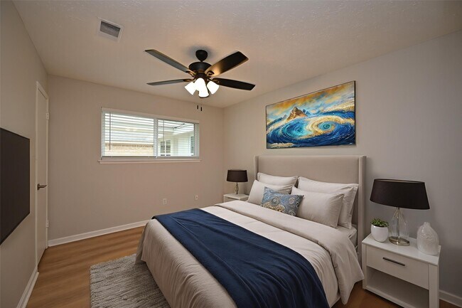 Building Photo - 2818 Green Fields Dr
