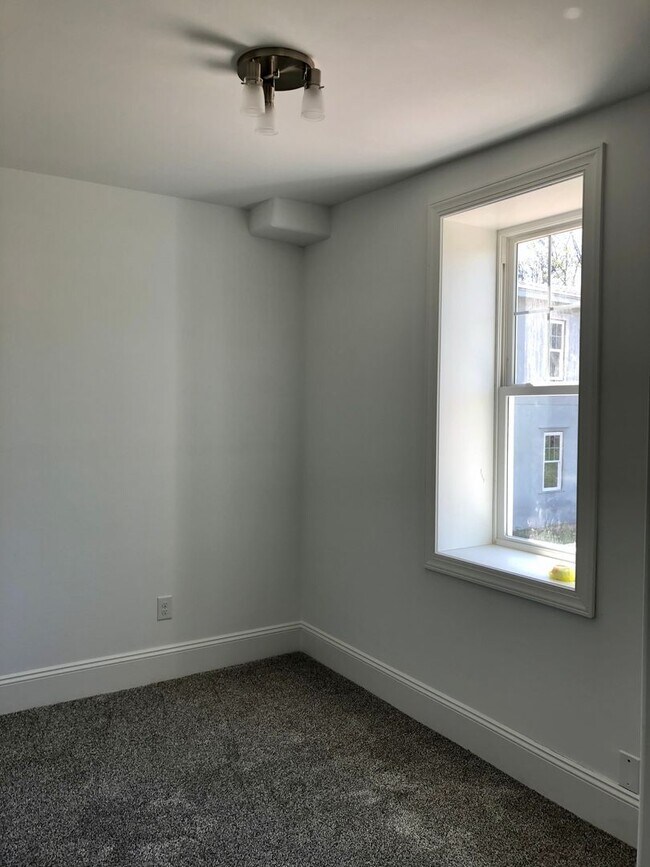 Building Photo - New Construction! 2 Bedroom / 1 Bathroom Apt in Collegeville