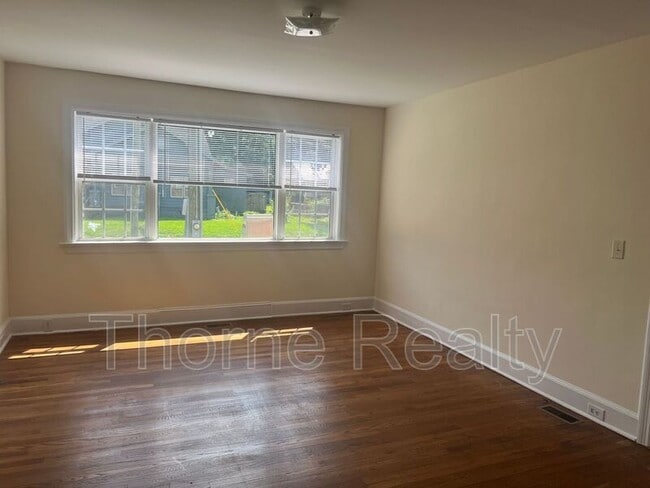 Building Photo - 500 Hammond St