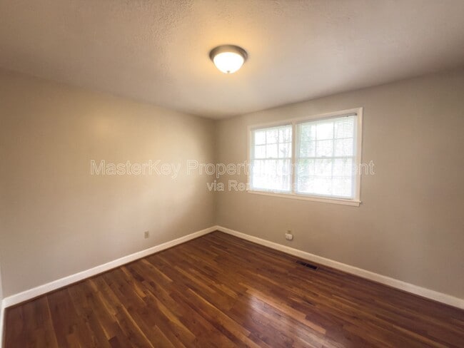 Building Photo - 5317 Coronado Dr