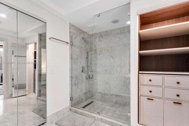 Building Photo - 801 S Miami Ave