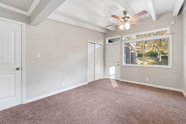 Building Photo - 1430 N 50th St