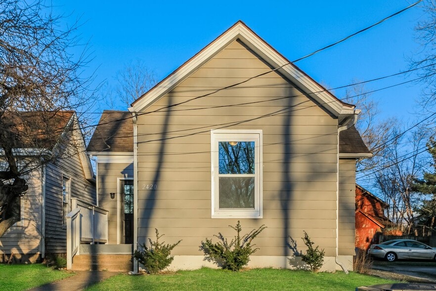 Building Photo - 2420 Freeman Ave