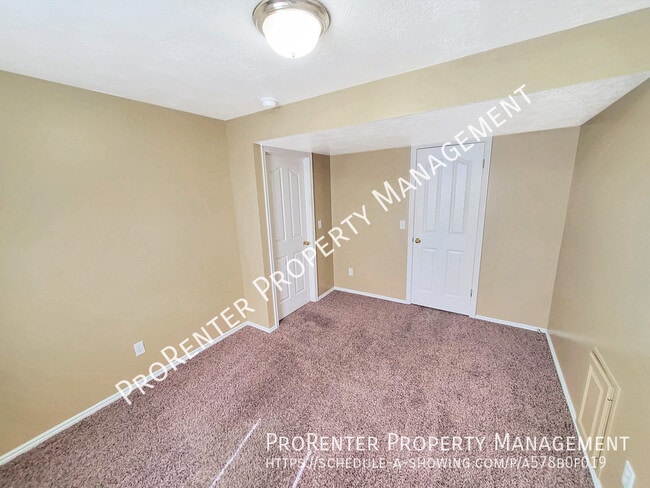 Building Photo - 1488 Earl Cir