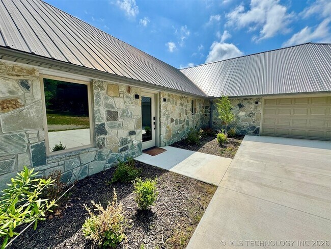Building Photo - 114501 4295 Rd