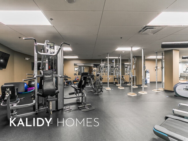 Building Photo - 5900 Mosteller Dr