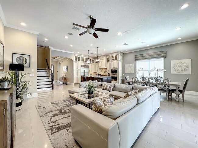 Building Photo - 760 Golden Bear Dr