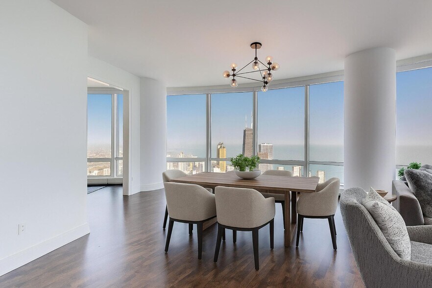 Building Photo - 401 N Wabash Ave