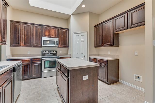 Building Photo - 621 Tumbleweed Dr