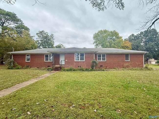 Building Photo - 6167 Wall Triana Hwy