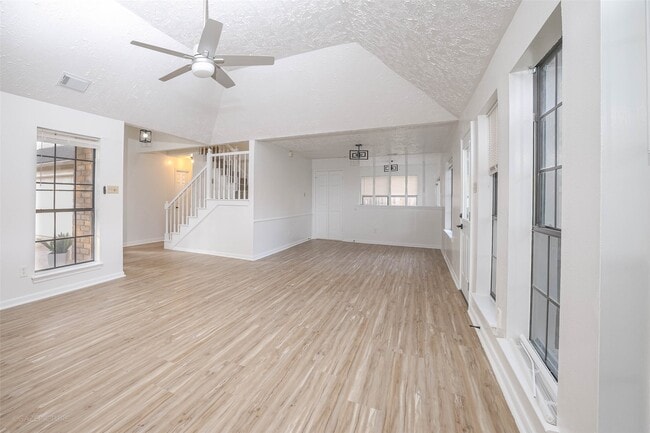 Building Photo - 9810 Jockey Club Dr