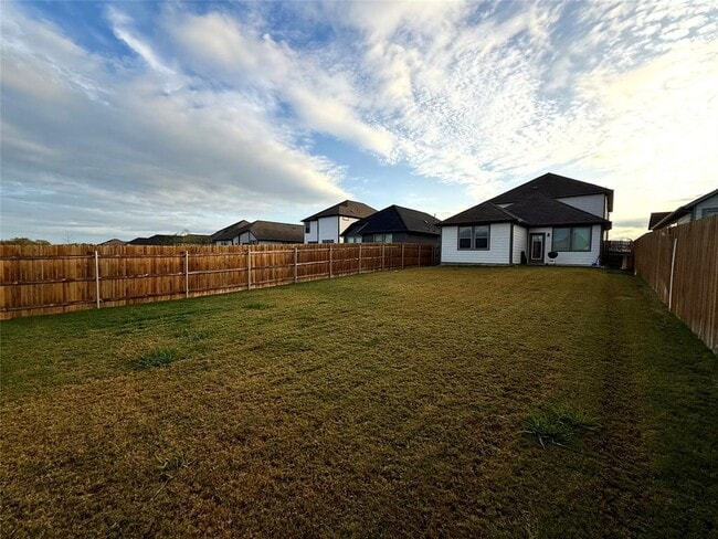 Building Photo - 174 Gullivers Dr