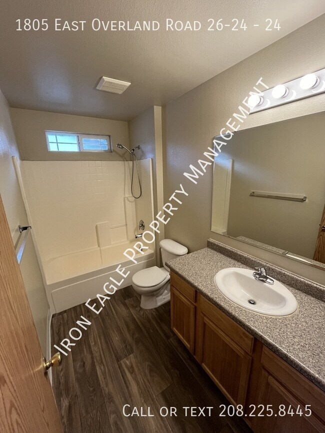 Building Photo - 1805 E Overland Rd