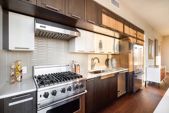 Building Photo - 1820 Peachtree St NW