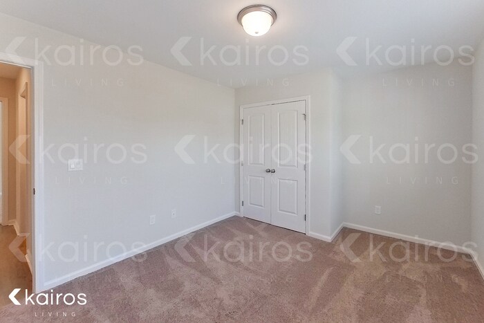 Building Photo - 13 Carrollton Dr