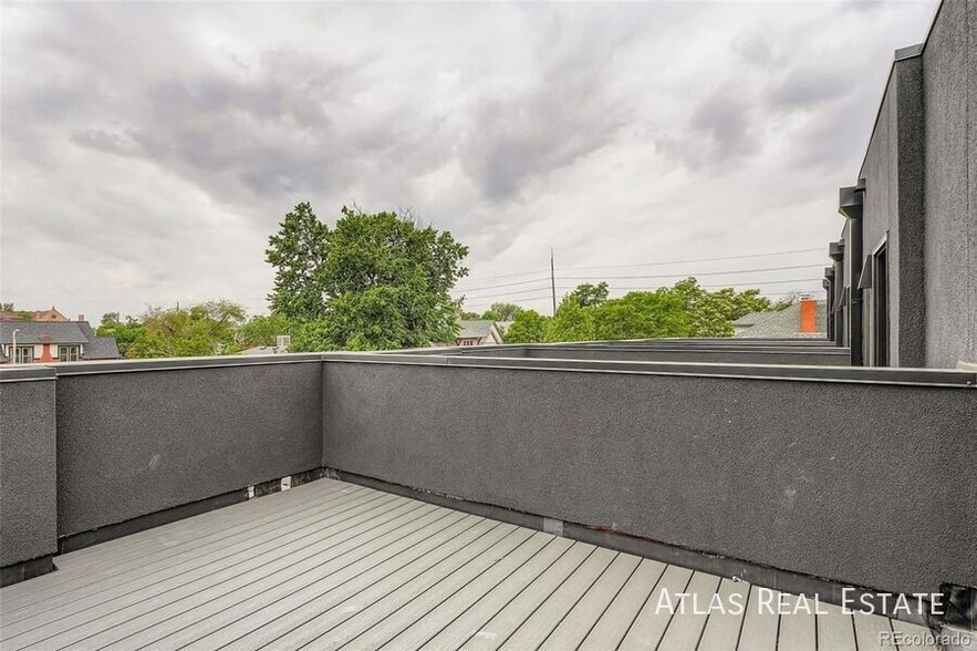 Building Photo - 115 W 2nd Ave