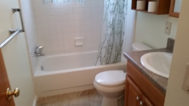 Building Photo - 32131 Knapp Ave