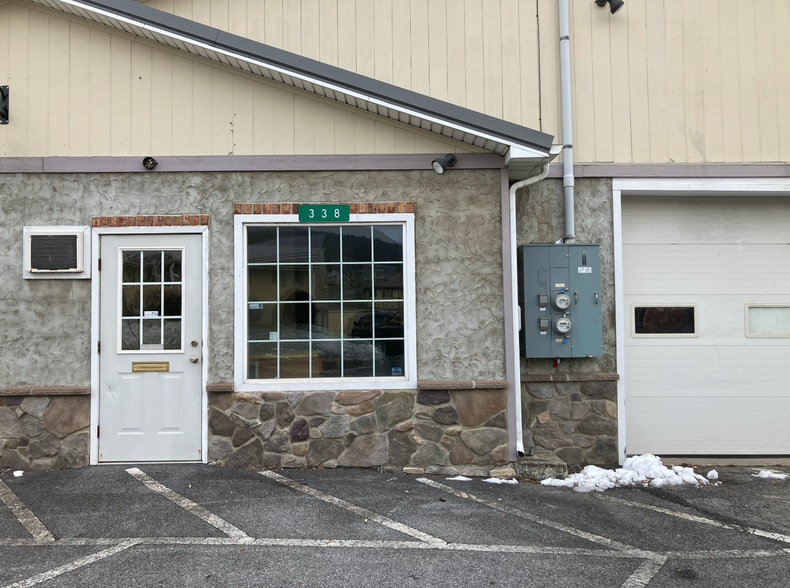 Building Photo - 338 Buchanan Trl