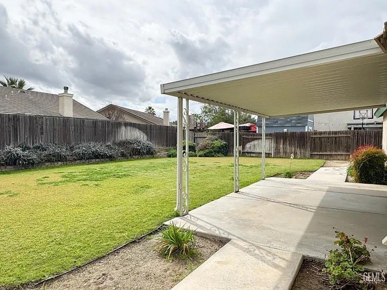 Building Photo - 10217 Polo Saddle Dr