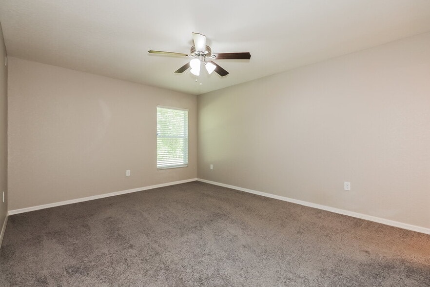 Building Photo - 8006 Brookeshire Dr